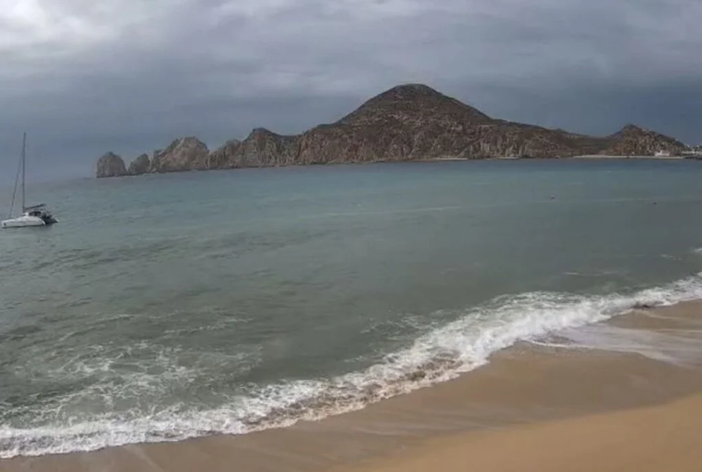 Los Cabos Cloud day With Rain